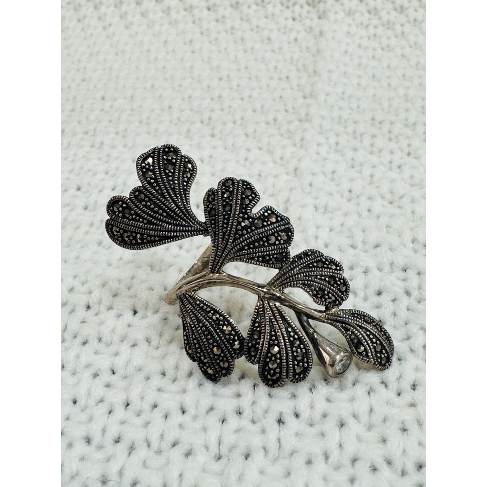 Silver Tone Marcasite Style Ginkgo Leaf Statement Ring Size 7